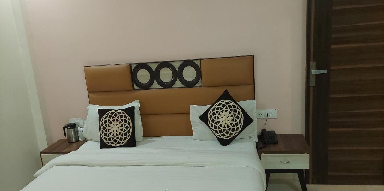 Hotel Reeve Inn Jaipur Exteriör bild